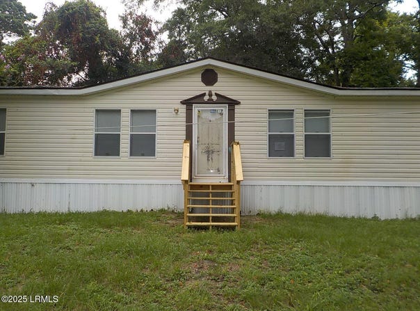137 Windsor Road, Burton, SC 29906