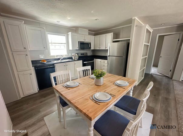 38 Canal, Pontiac, MI 48341