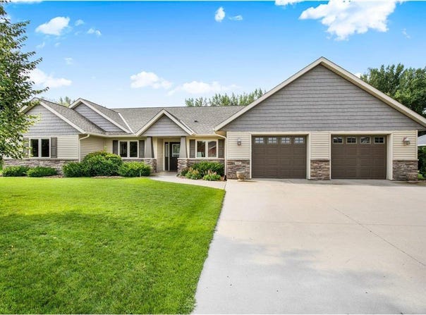 217 7th Avenue NE, Clara City, MN 56222