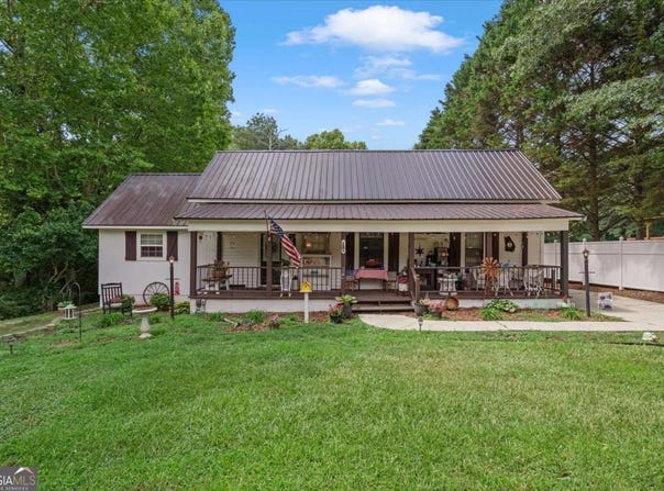 1810 Burwell, Carrollton, GA 30117