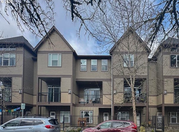 493 NE LIBERTY Ave, Gresham, OR 97030