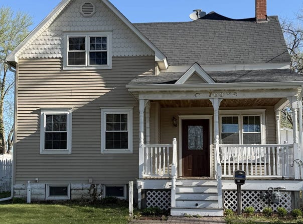703  W Devoe St, Creston, IA 50801