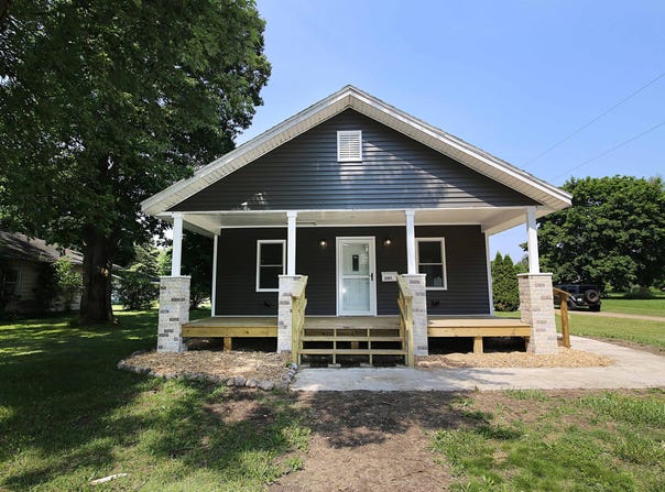 1301 Seventh Street, Three Rivers, MI 49093