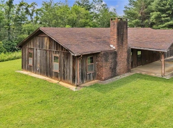 501 Dale Woodie Road, Laurel Springs, NC 28644
