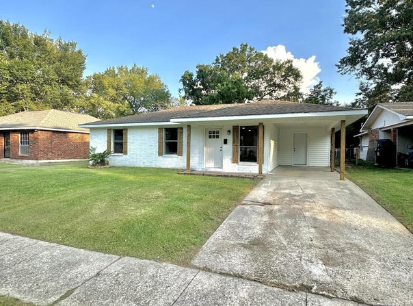 11574 Catalpa St, Baton Rouge, LA 70815