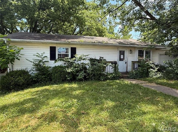 108 Market Street, Paris, MO 65275