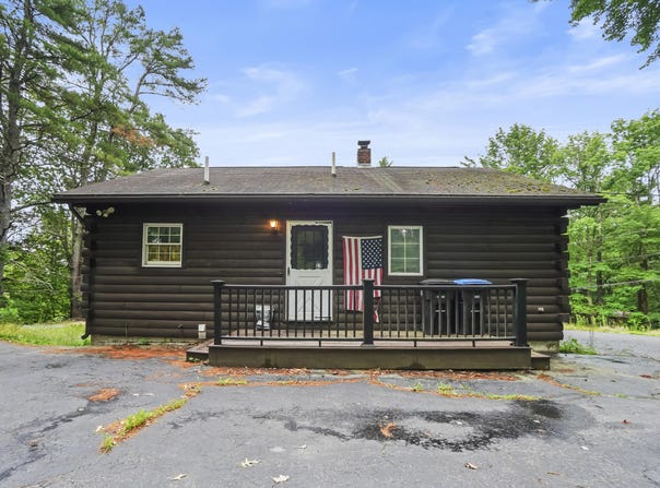 17 Easter Avenue, Windham, ME 04062