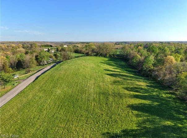 Johnson Ridge Road, Stockport, OH 43787