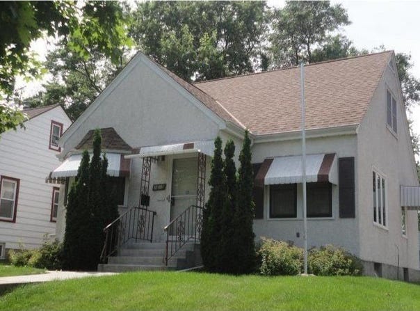 1615 Chelsea Street, Saint Paul, MN 55108