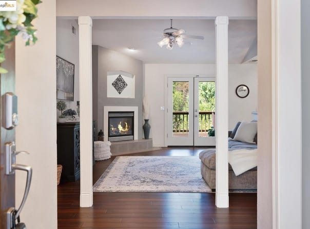 3196 Sudbury RD, Cameron Park, CA 95682