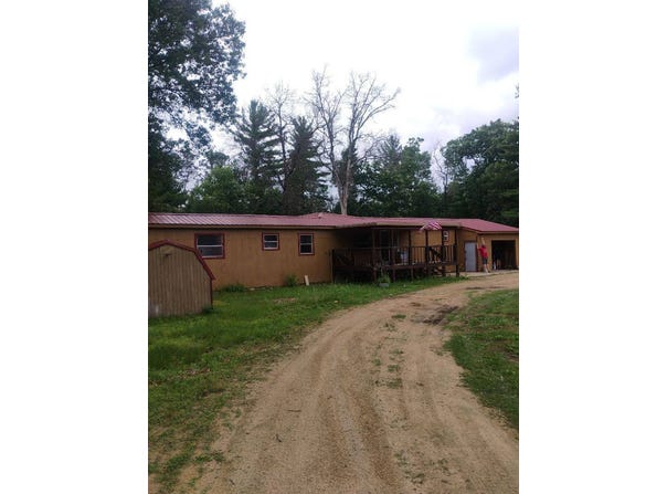 1092 S Chicago Lane, Friendship, WI 53934