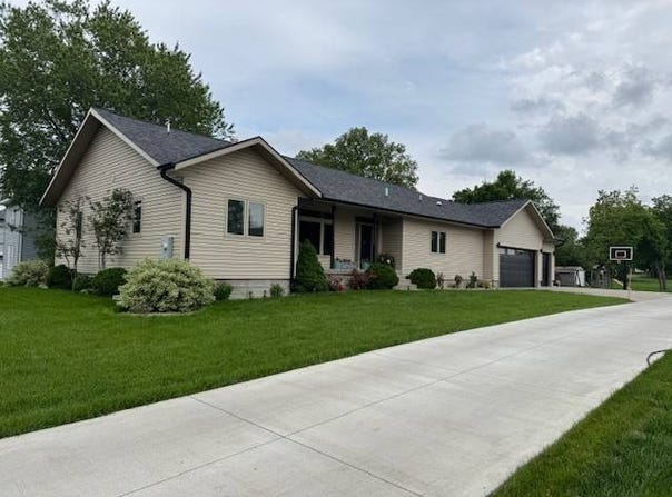 325 W Fairview St, Albion, NE 68620