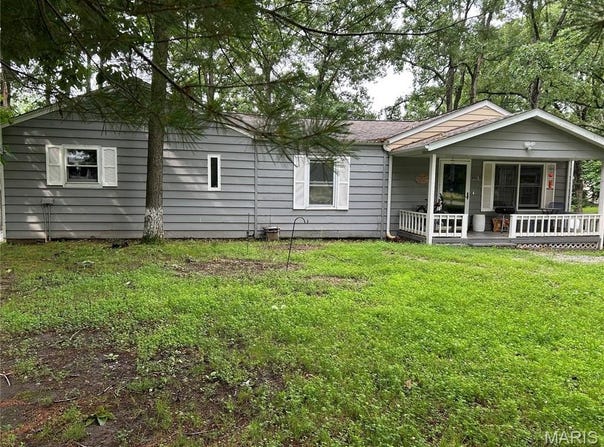 11130 Catatoga Drive, Plainview, IL 62685
