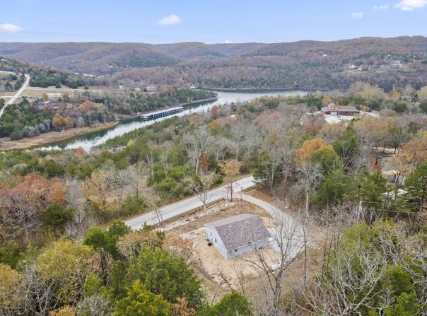 1259 Meadowview Road, Galena, MO 65656