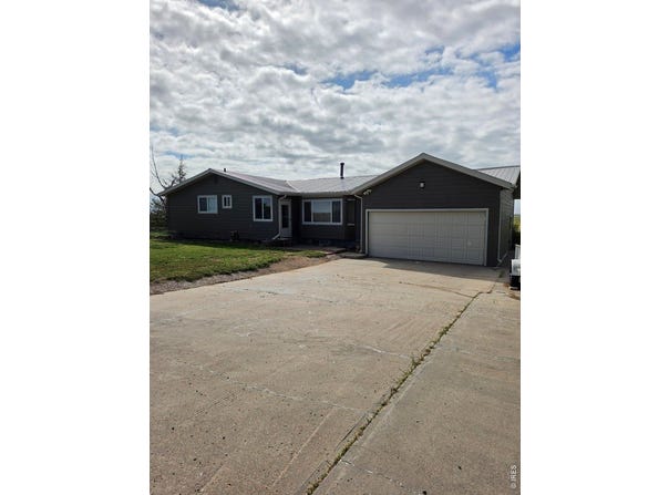 13700 Sunny Knolls Ln, Sterling, CO 80751