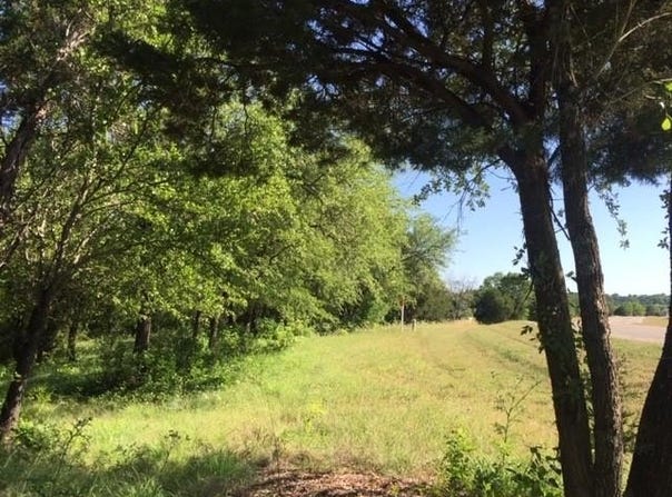 8513 Retreat Boulevard, Cleburne, TX 76033