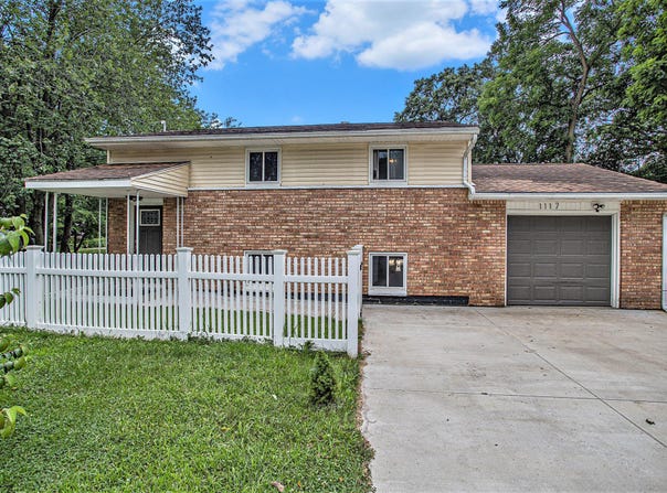 1117 Westlake Woods Drive, Battle Creek, MI 49037