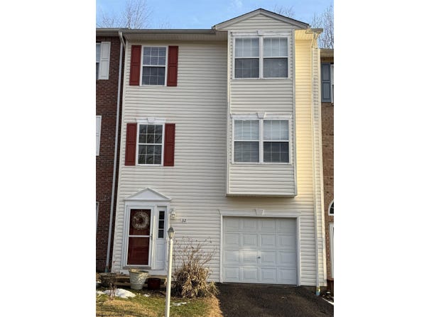 32 Fairway Drive, Mount Clare, WV 26408
