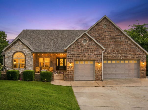 135 Roark Hills Drive, Branson, MO 65616