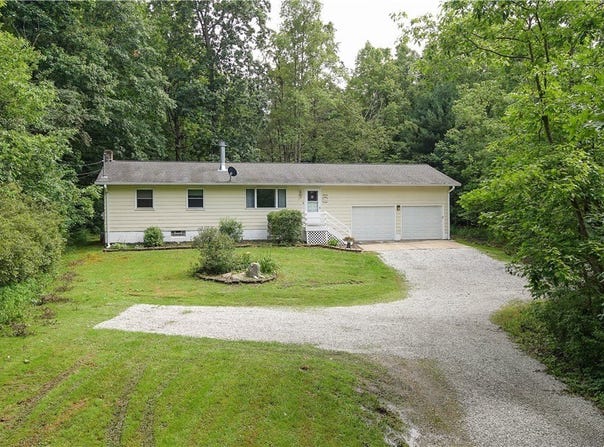 12845 Main Market Road, Garrettsville, OH 44231