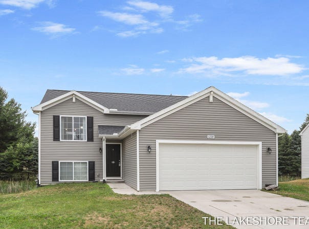 1238 Jayberry Drive, Holland, MI 49424