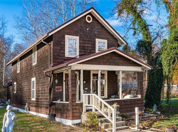 8755 Main Street SE, Corning, OH 43730