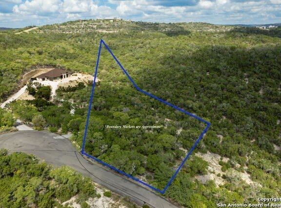 108 Private Road 1732, Mico, TX 78056