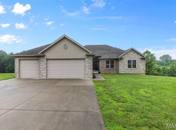226 Indian Springs Drive, Jackson, MO 63755