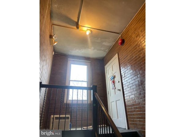 401 WALNUT STREET, READING, PA 19601