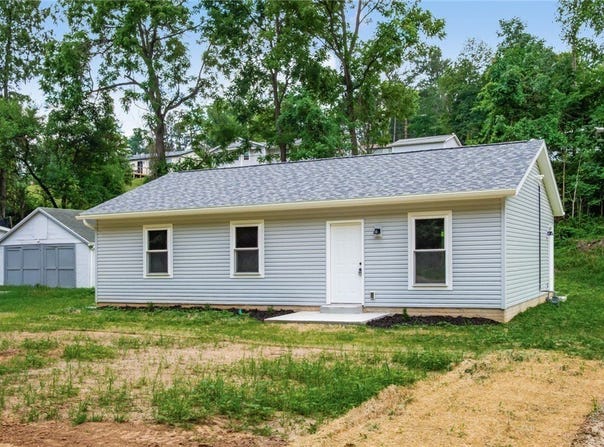 1372 Wheeler Road, Zanesville, OH 43701