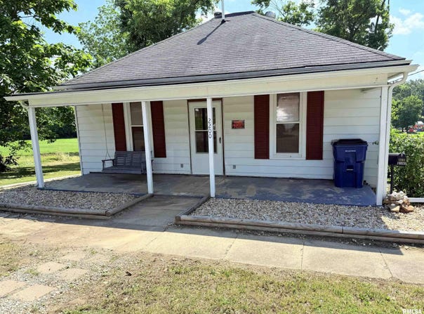 2200 FOREST Street, Eldorado, IL 62930