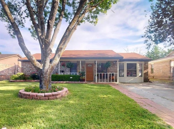 805 Loganwood Drive, Royse City, TX 75189