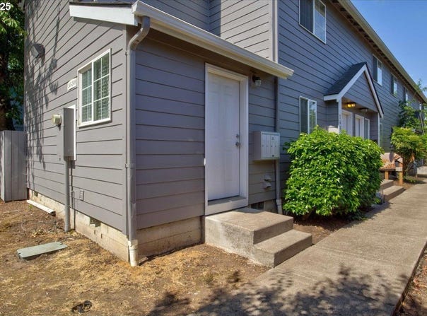 241 NW 25TH ST, Salem, OR 97301