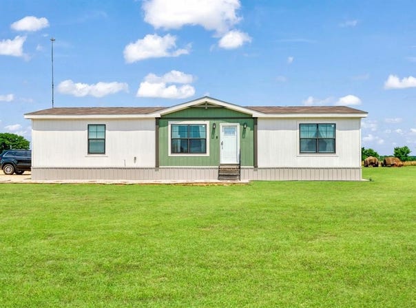 400 County Road 33530, Sumner, TX 75486