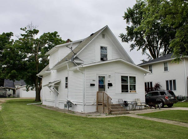 183 N MAIN Street, CLINTONVILLE, WI 54929
