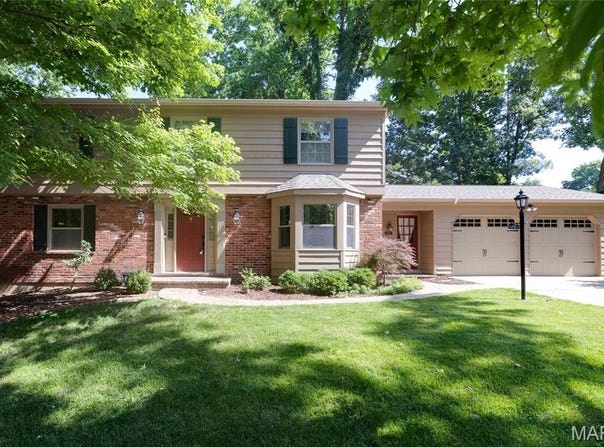 12911 Beaver Dam Road, Des Peres, MO 63131