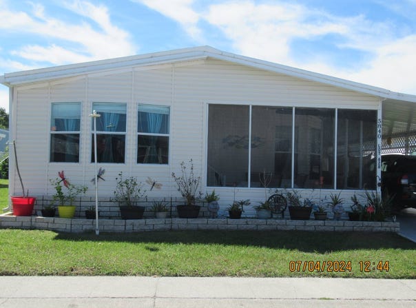 5840  Naples Drive, Zephyrhills, FL 33540