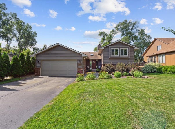 1393 Shankin Drive, Walled Lake, MI 48390