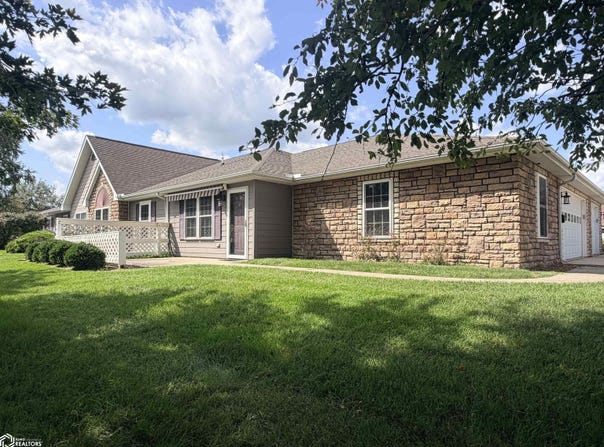 204 Southgate Circle Unit C, Fairfield, IA 52556