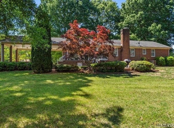 3500 Blackridge Road, La Crosse, VA 23950