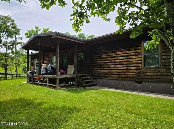 4427 Main Street, Sneedville, TN 37869