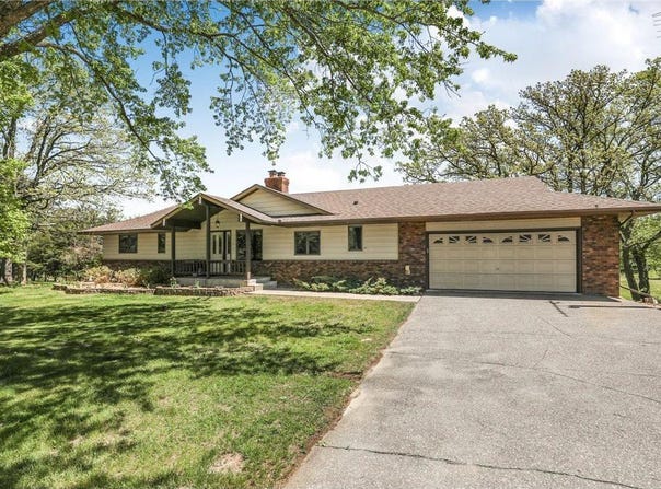 18542 Driftwood Road, Lynden Twp, MN 55320