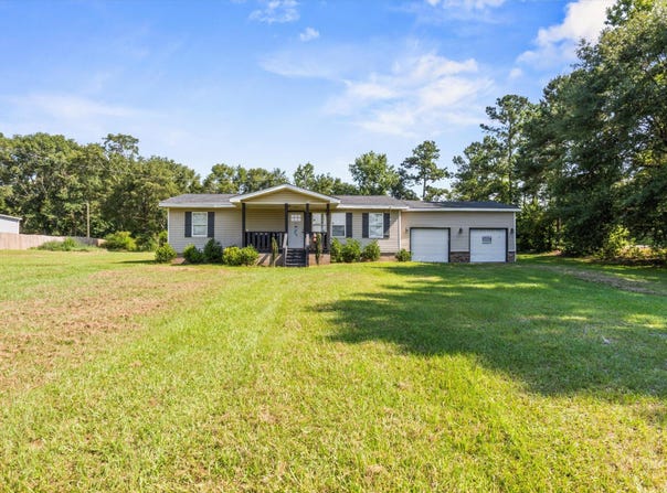18 Whaley Road, Blackville, SC 29817