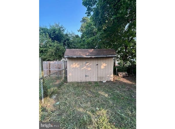 302 W POWELL STREET, MILLVILLE, NJ 08332