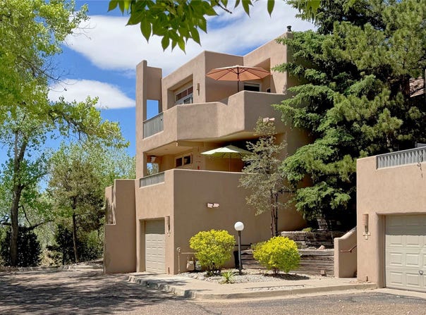 701 Viento Drive, Santa Fe, NM 87501
