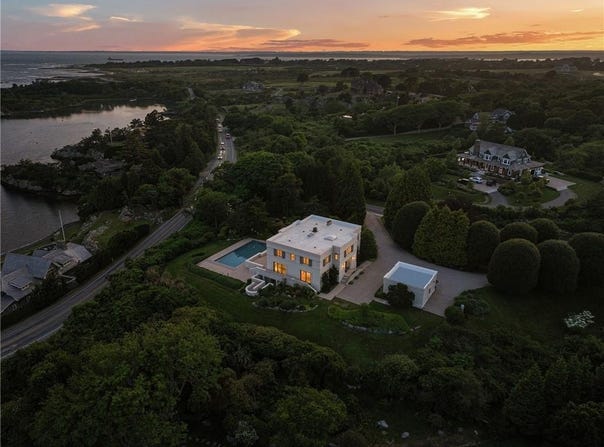 283 Ocean Avenue, Newport, RI 02840