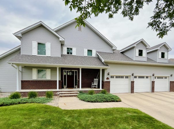 1209 NE 15th Avenue, Aberdeen, SD 57401