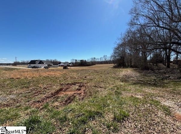 140 Meeting House Road, Gaffney, SC 29341