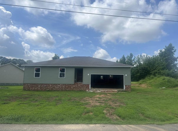 110 Hassell, Martin, TN 38237