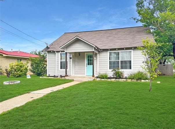 115 N Davies Street, Dublin, TX 76446